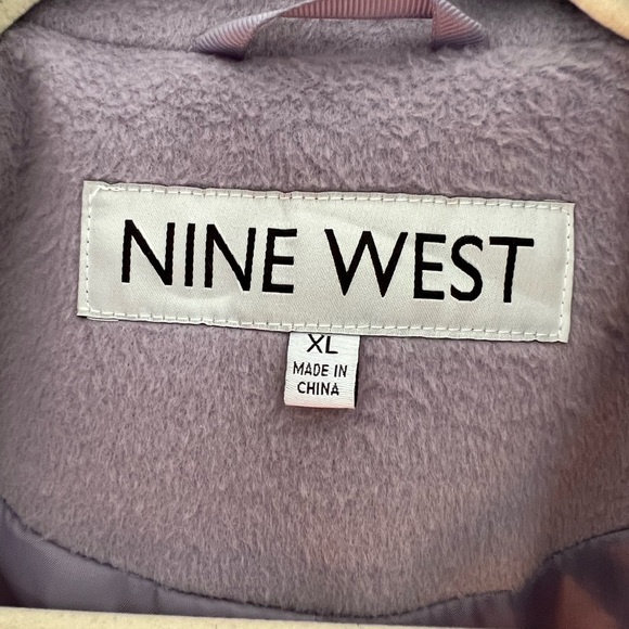 NWT beautiful Lilac size XL with two pockets in front - Picture 7 of 7